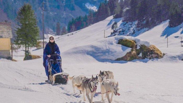 Crazy Rich Malang Naik Husky Sled, Shandy Purnamasari: Kinan ke Cappadocia, Ini Mimpiku ke Swiss