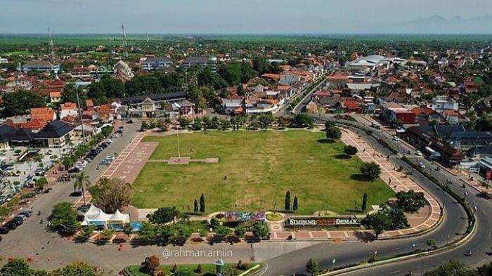 Cegah Penyebaran COVID-19, Akses Simpang Enam Demak Ditutup