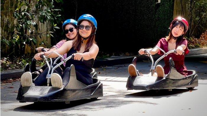 Skyline Luge, satu tempat wisata hits di Sentosa Singapura.