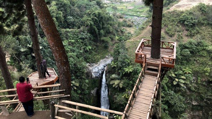 Spot Foto di Air Terjun Kedung Kayang