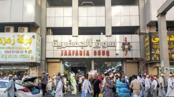 Rekomendasi 5 Tempat Beli Oleh-oleh Umrah Murah di Arab Saudi