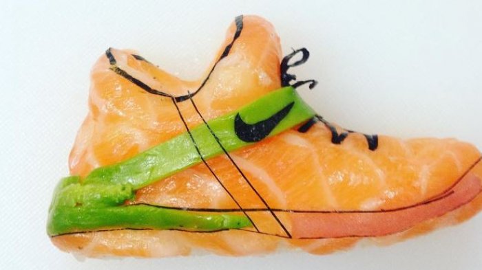 Unik! Kreasi Sushi Sneakers Ini Buat Siapapun Jatuh Cinta, Untung Nggak Diinjak