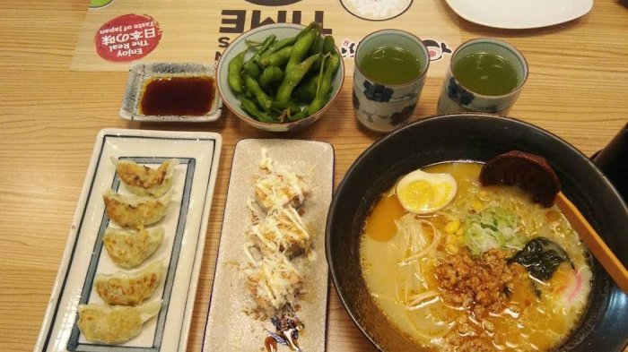 Sesuai Lidah Orang Indonesia, Tsukiji Sushi Sajikan Menu Bercitarasa Jepang dalam Kuah Kari