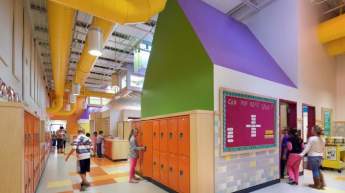 Ini 8 Sekolah Paling Tak Biasa di Dunia, Ada yang Tak Punya Mata Pelajaran Hingga Bermain Api