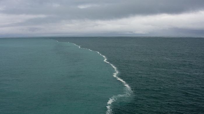 Sempat Viral, Tenyata Hal Ini yang Sebabkan Dua Air yang Bertemu di Teluk Alaksa Tidak Menyatu