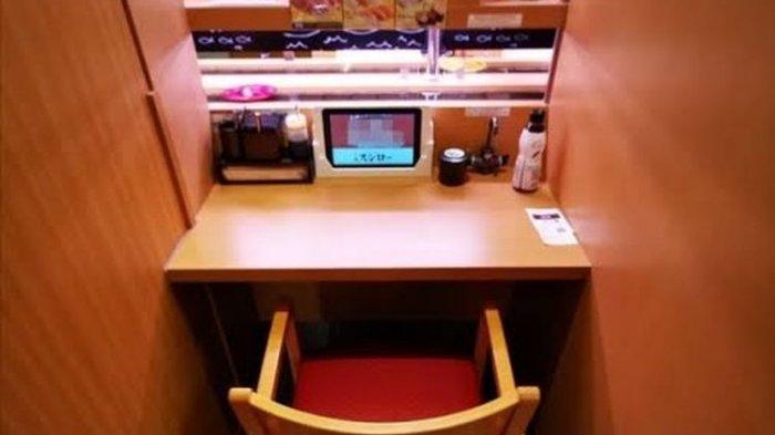 Konsep Unik Restoran Sushi di Jepang, Ruang Makannya Hanya untuk Satu Orang