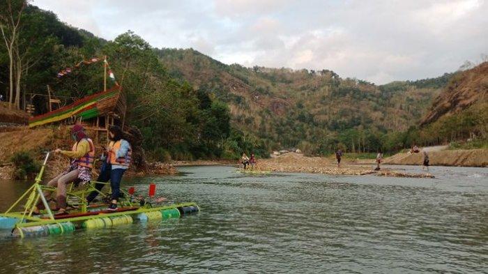 Berwisata di Tengah Perbukitan Desa Srikeminut, Bisa Menikmati Pemandangan Sambil Main Sepeda Air