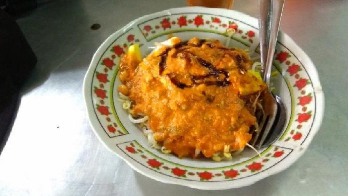 Toge Goreng Ibu Hj Omah, rekomendasi tempat makan enak di Bogor.