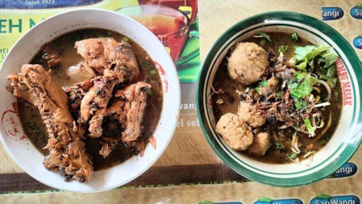 5 Kuliner Malam Legendaris di Depok, Ada Bakso Item Mas Bewok Sejak 1994