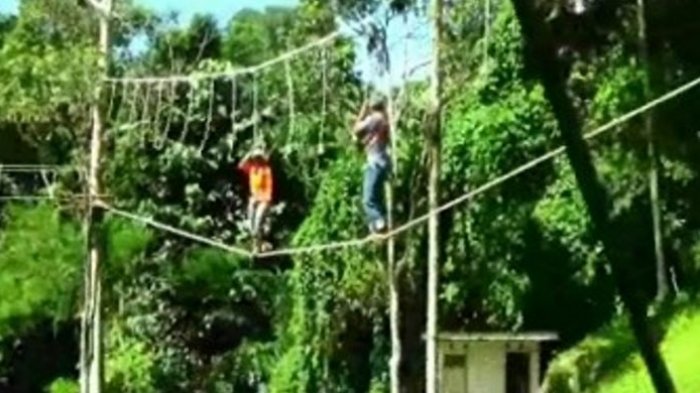 Limbong Lopi - Terlihat Sepele, Uji Nyali Outbound di Sumatera Barat Ini Ketar-ketirkan Hati