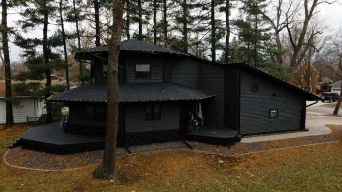 Viral di Medsos Rumah Segi Delapan Serba Hitam Dijual Rp 3,5 Miliar, Ini Kisah di Baliknya