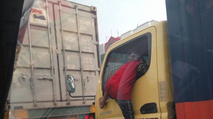 Waspada Melintasi Priok! Penjahat Cilik Ini Nekat Nyolong Saat Jalanan Macet