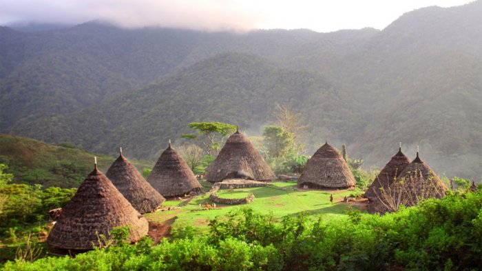 Waerebo di Kabupaten Manggarai, Flores, Nusa Tenggara Timur.