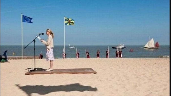 Seperti Punya Kekuatan Magic, Lihat 13 Foto Ini Bisa Buatmu Berpikir Macam-macam
