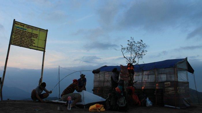 5 Tips 'Camping' Bebas Sampah Plastik
