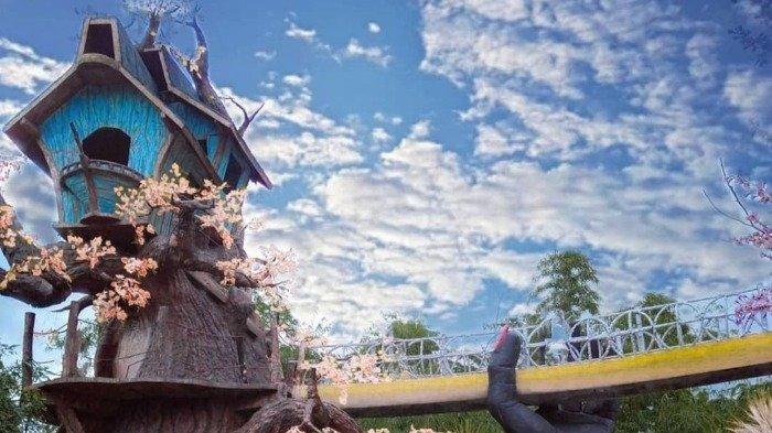 Terbaru! Informasi Jam Buka dan Harga Tiket Masuk The Lost World Castle Jogja 2021