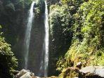 Air-Terjun-Tiu-Teja-air-terjun-kembar-yang-tersembunyi-di-tengah-hutan-Lombok-Utara.jpg