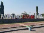 Alun-alun-Demak.jpg