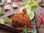 Ayam-bumbu-rujak-Prambanan-satu-menu-makanan-di-Remboelan.jpg