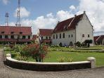 Benteng-Fort-Rotterdam-tempat-wisata-sejarah-di-Kota-Makassar-Sulawesi-Selatan.jpg