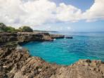 Blue-Lagoon-tempat-wisata-alam-di-Bali-yang-jadi-spot-favorit-untuk-snorkeling.jpg
