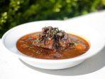 Bo-kho-sarapan-khas-Vietnam-yang-wajib-kamu-coba-saat-liburan-ke-sana.jpg