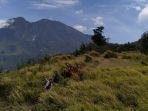 Bukit-Mongkrang-di-Karanganyar-Jawa-Tengah.jpg