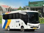 Bus-DAMRI-siap-melayani-perjalanan-darat-ke-berbagai-rute-dengan-nyaman.jpg