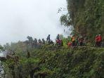 Camino-de-la-Muerte-memiliki-panjang-64-km-40-mil-dan-di-beberapa-daerah.jpg