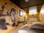 Capsule-Hotel-Ninja-Geisha-hotel-kapsul-hits-di-Jepang-buat-liburan-hemat-dan-unik.jpg