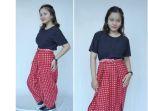 Celana-kain-tradisional-merah-dari-TLENIK-Arts.jpg