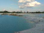 Danau-Kaolin-tempat-wisata-di-Kepulauan-Bangka-Belitung-untuk-liburan-akhir-pekan.jpg