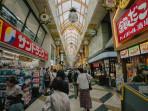 Deretan-oleh-oleh-yang-wajib-dibeli-saat-liburan-ke-Tokyo-Jepang.jpg