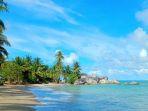 Geosite-Pantai-Batu-Kasah-dengan-batuan-granit-raksasa.jpg