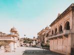 Gyan-Gopalji-Mandir-area-Jaipur.jpg