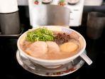 Hakata-Daruma-restoran-ramen-di-Fukuoka-Jepang.jpg