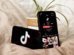 Ilustrasi-TikTok-Viral-pria-nekat-mencuri-demi-nyawer-cewek-di-live-TikTok.jpg