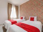 Ilustrasi-Tipe-Kamar-RedDoorz-Plus-near-Exit-Toll-Puncak-2.jpg