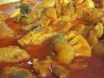 Ilustrasi-gulai-tunjang-yang-masih-dimasak-cocok-jadi-lauk-lontong-tunjang-khas-Bengkulu.jpg