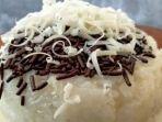 Ilustrasi-ketan-susu-dengan-topping-cokelat-dan-keju.jpg