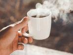 Ilustrasi-minum-kopi-saat-nongkrong.jpg
