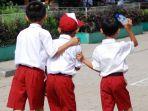 Ilustrasi-murid-Sekolah-Dasar-SD-pakai-sragam-merah-putih.jpg