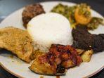 Ilustrasi-nasi-Padang-dengan-lauk-ayam-gulai-paru-goreng-dan-terung-balado.jpg