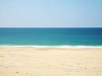 Ilustrasi-pantai-dengan-pasir-putih.jpg