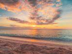 Ilustrasi-pemandangan-pantai-saat-sunset-Pantai-Pasir-Putih.jpg