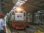 Ilustrasi-suasana-stasiun-kereta-api.jpg