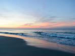 Ilustrasi-suasana-sunset-Pantai-Legok-Jawa-Cimerak-Pangandaran-Jawa-Barat.jpg