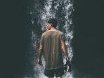 Ilustrasi-wisatawan-yang-menikmati-liburan-di-curug-Curug-Kondang-Bogor-Jawa-Barat.jpg