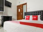 Kamar-penginapan-di-hotel-murah-Super-OYO-3838-Tamansari-Guest-House.jpg