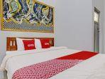 Kamar-penginapan-hotel-murah-OYO-92418-Daffalvin-Homestay-Syariah-di-Kulon-Progo.jpg